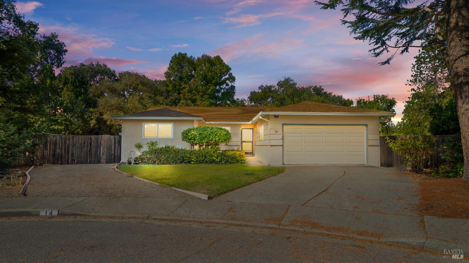 Detail Gallery Image 3 of 78 For 14 St. Paul Cir, Novato,  CA 94947 - 4 Beds | 2 Baths
