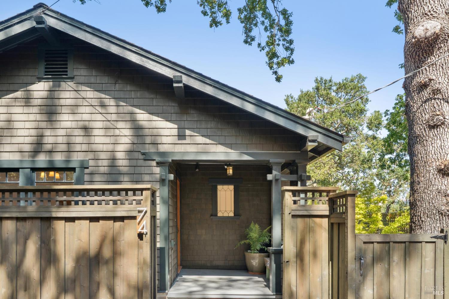 Detail Gallery Image 2 of 73 For 74 Redwood Rd, San Anselmo,  CA 94960 - 4 Beds | 3 Baths
