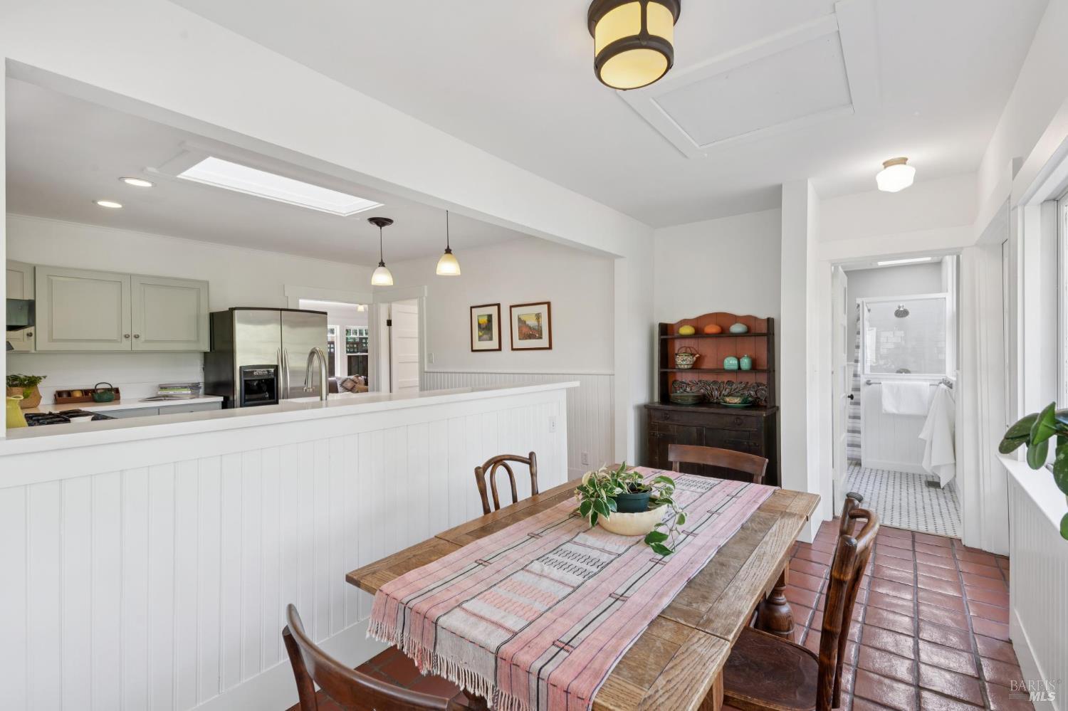 Detail Gallery Image 29 of 73 For 74 Redwood Rd, San Anselmo,  CA 94960 - 4 Beds | 3 Baths