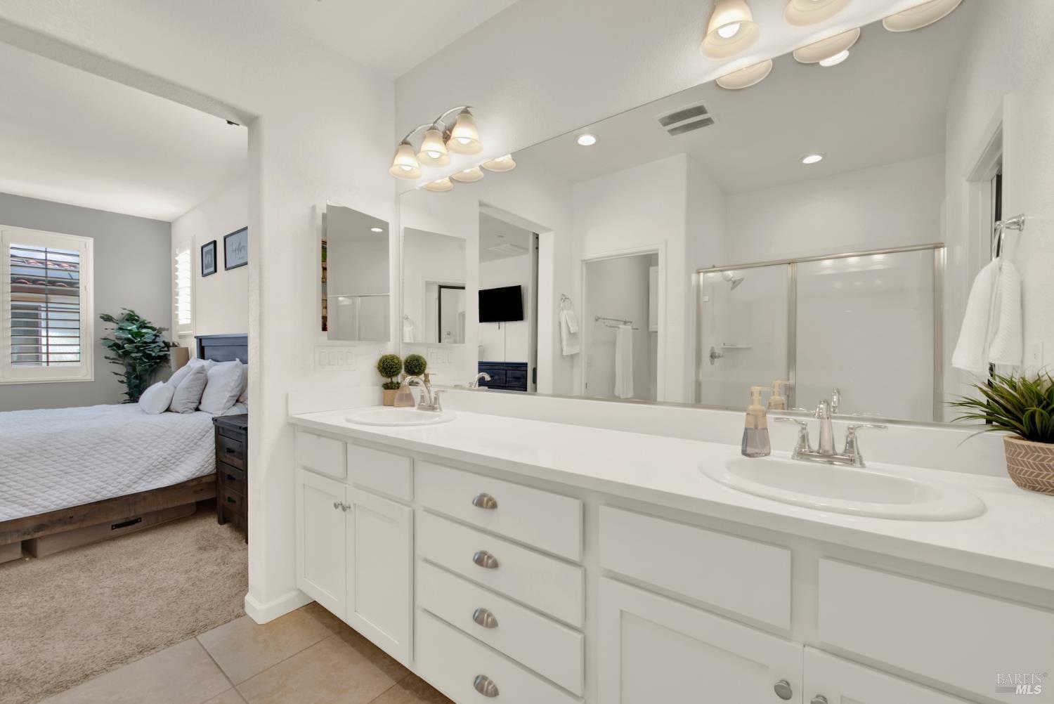 Detail Gallery Image 40 of 67 For 336 Primrose Dr, Vacaville,  CA 95687 - 4 Beds | 3 Baths