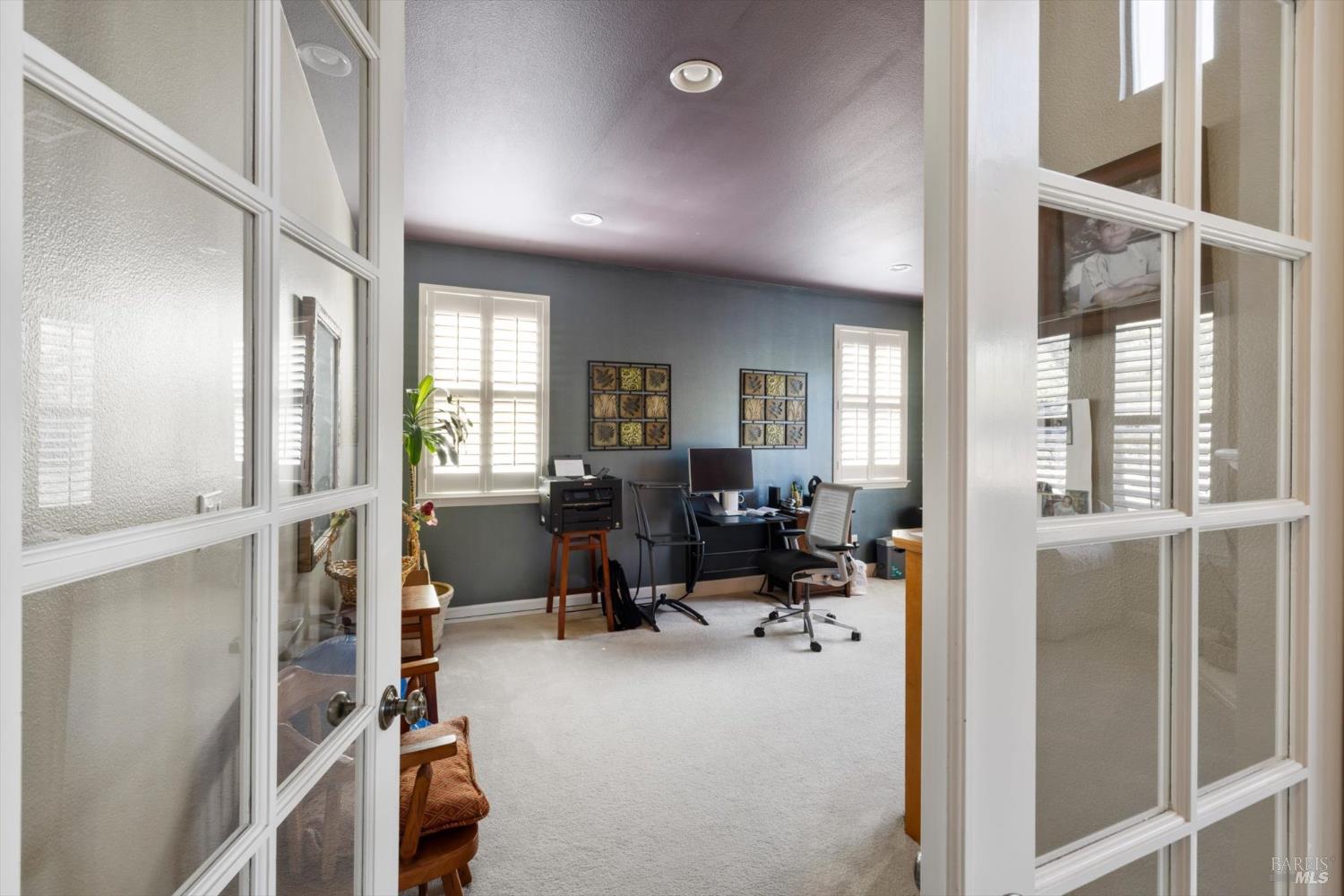 Detail Gallery Image 9 of 78 For 425 Arguello Dr, Benicia,  CA 94510 - 4 Beds | 2/1 Baths