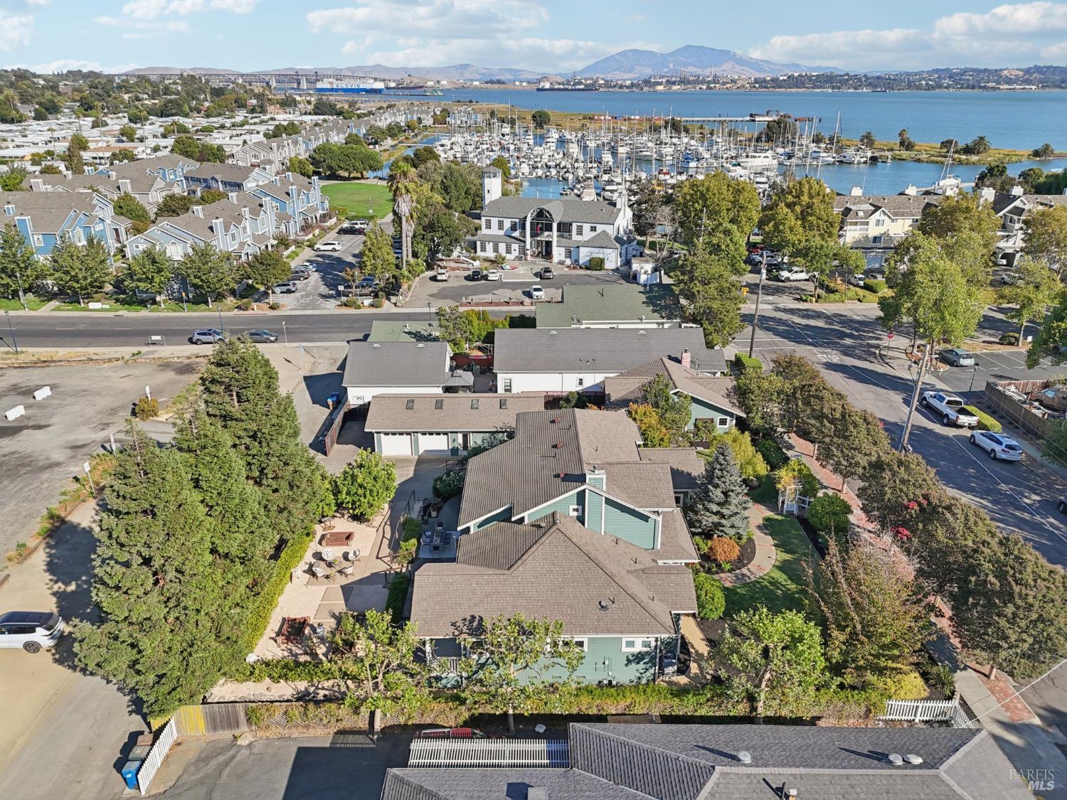 Detail Gallery Image 88 of 99 For 161 E D St, Benicia,  CA 94510 - 4 Beds | 3/1 Baths