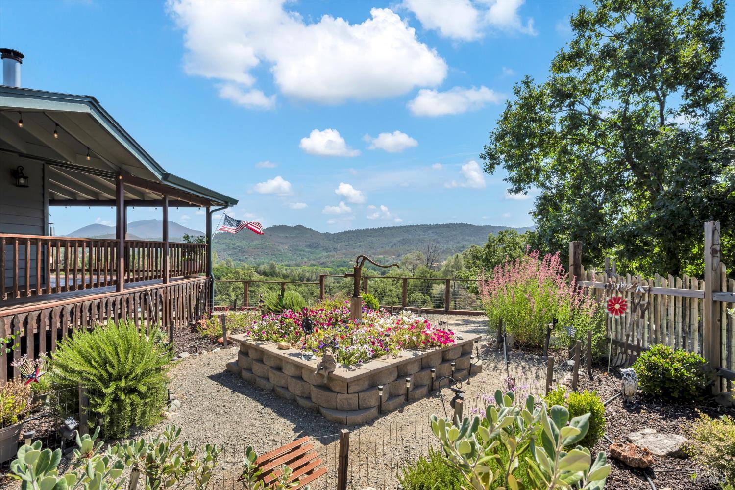 Detail Gallery Image 35 of 54 For 10225 Kelsey Creek Dr, Kelseyville,  CA 95451 - 3 Beds | 3 Baths