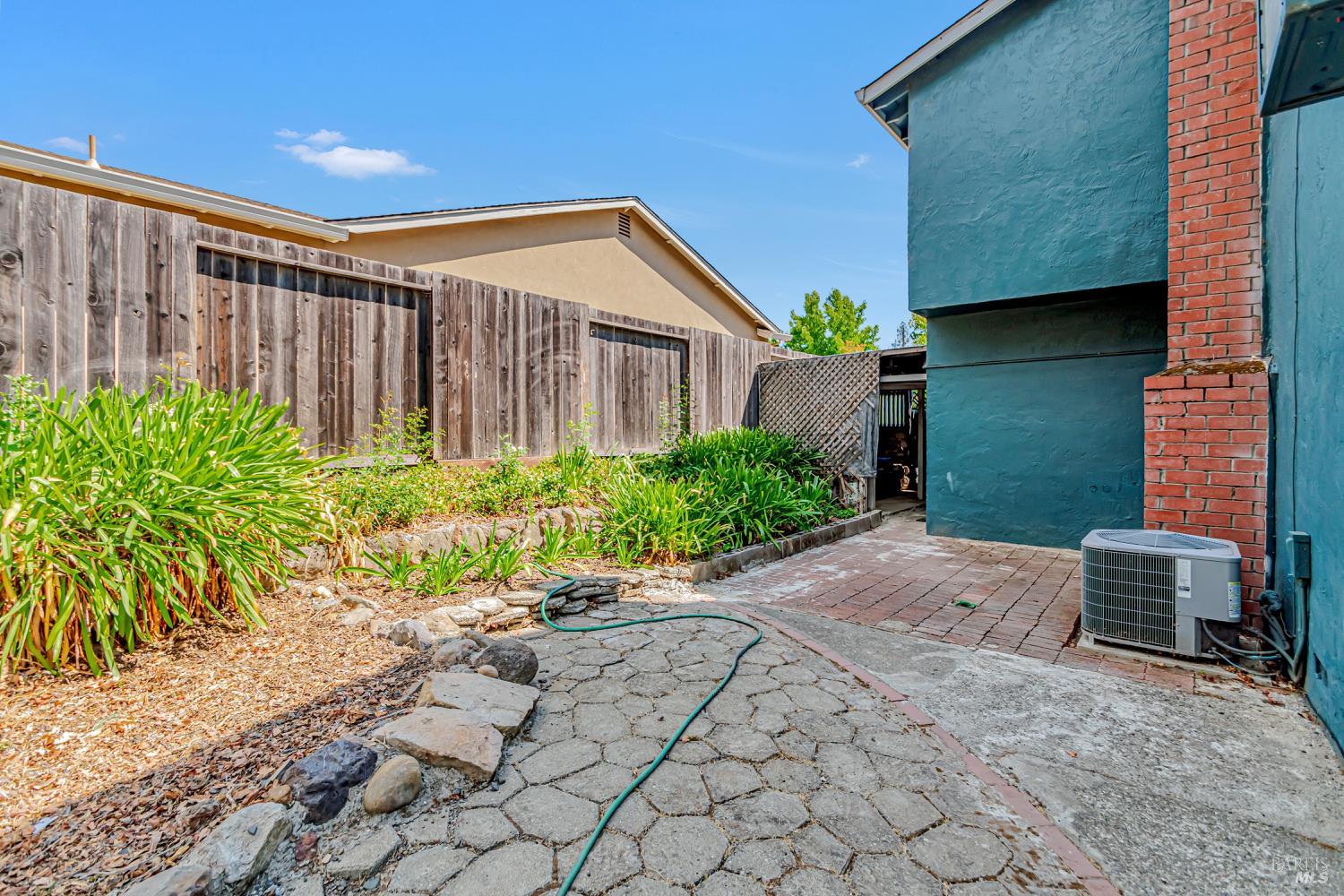Detail Gallery Image 44 of 48 For 5209 San Luis Ave, Santa Rosa,  CA 95409 - 5 Beds | 3/1 Baths