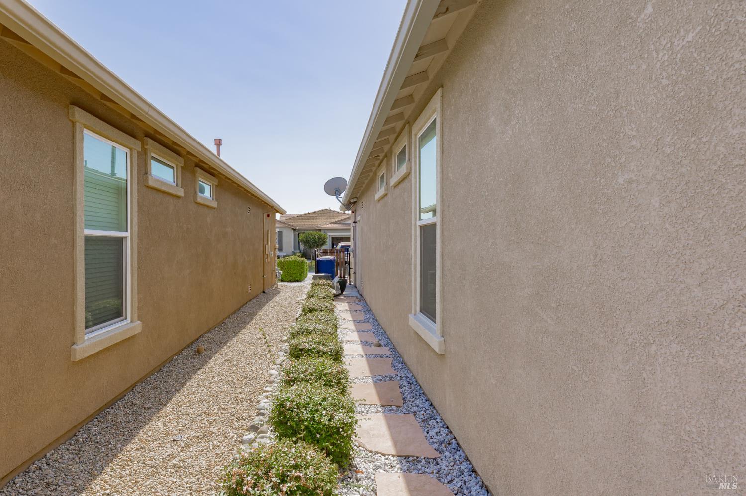 Detail Gallery Image 30 of 48 For 525 Eagle Dr, Rio Vista,  CA 94571 - 2 Beds | 2 Baths