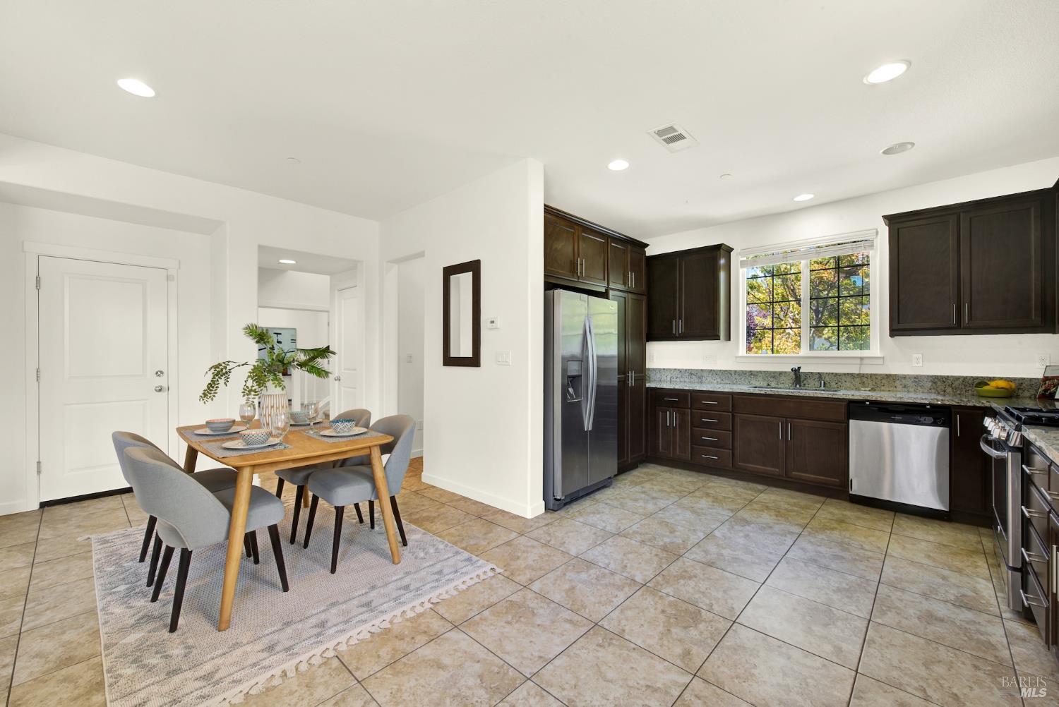 Detail Gallery Image 22 of 71 For 399 Allegany Ct, Fairfield,  CA 94534 - 3 Beds | 2/1 Baths