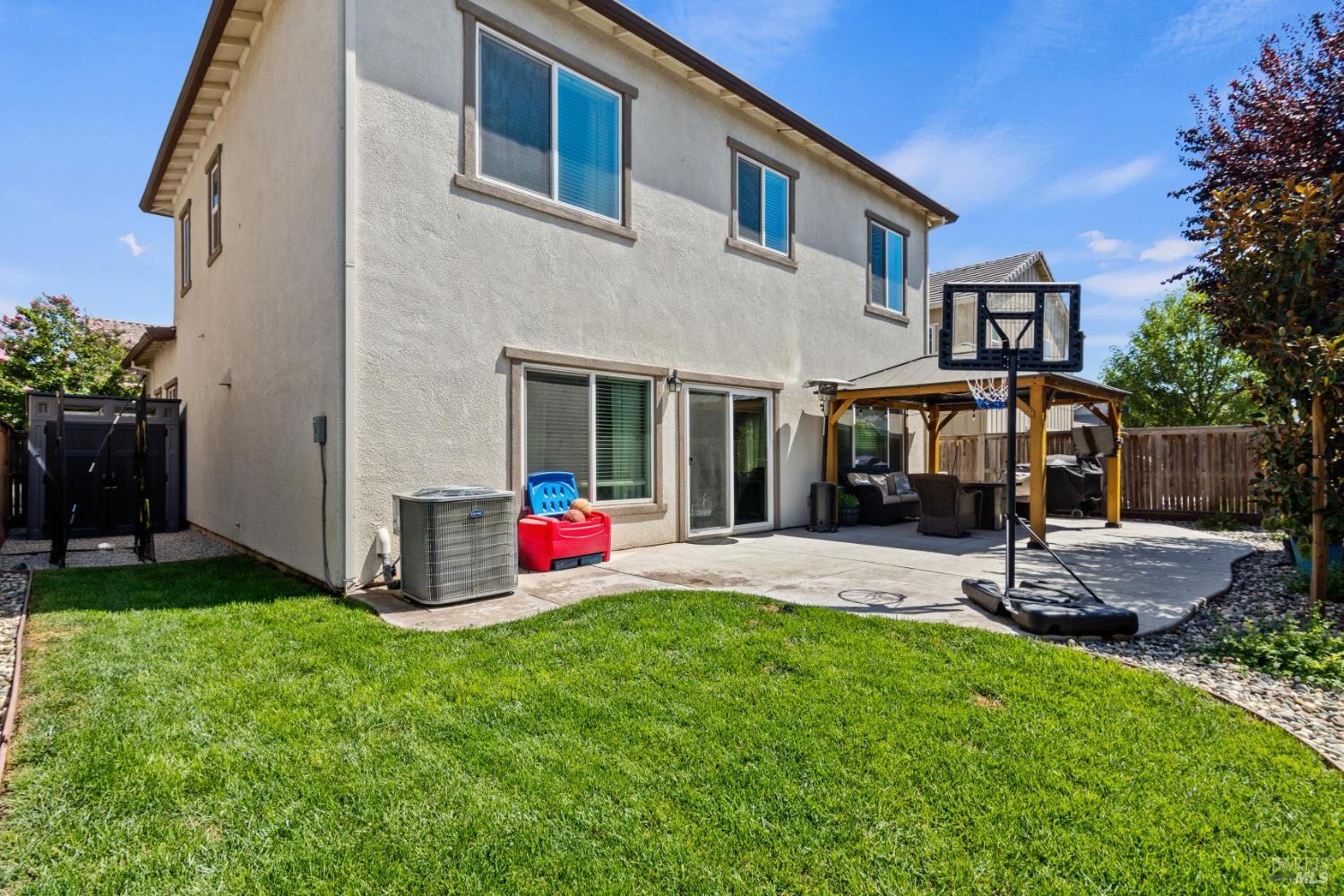 Detail Gallery Image 26 of 28 For 1090 Davidson Ct, Dixon,  CA 95620 - 4 Beds | 3 Baths