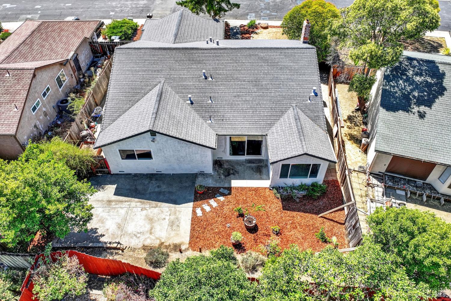Detail Gallery Image 48 of 50 For 2968 Juniper St, Fairfield,  CA 94533 - 3 Beds | 2 Baths