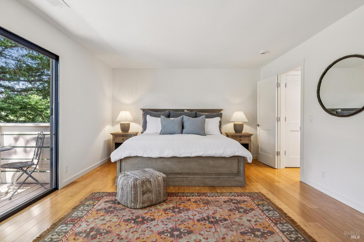 Detail Gallery Image 24 of 42 For 2 Columbine Ln, Novato,  CA 94947 - 3 Beds | 2/1 Baths