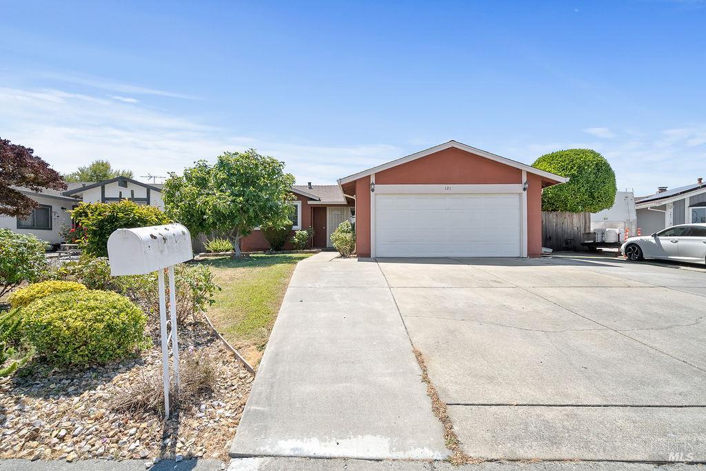 Detail Gallery Image 1 of 50 For 121 Yankee Jim Ct, Vallejo,  CA 94589 - 3 Beds | 2 Baths