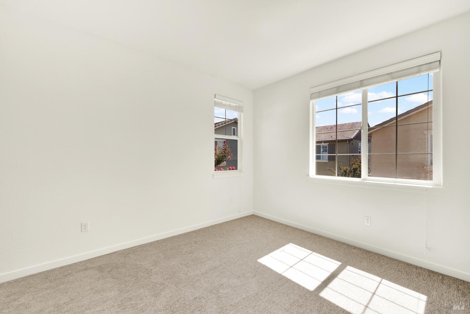 Detail Gallery Image 56 of 71 For 399 Allegany Ct, Fairfield,  CA 94534 - 3 Beds | 2/1 Baths