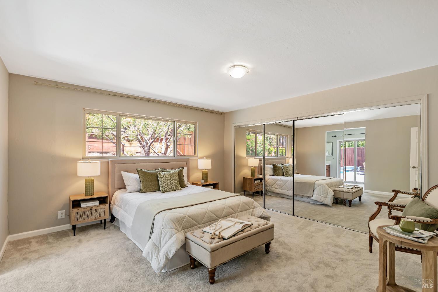 Detail Gallery Image 10 of 33 For 936 Patricia Way, San Rafael,  CA 94903 - 3 Beds | 2 Baths