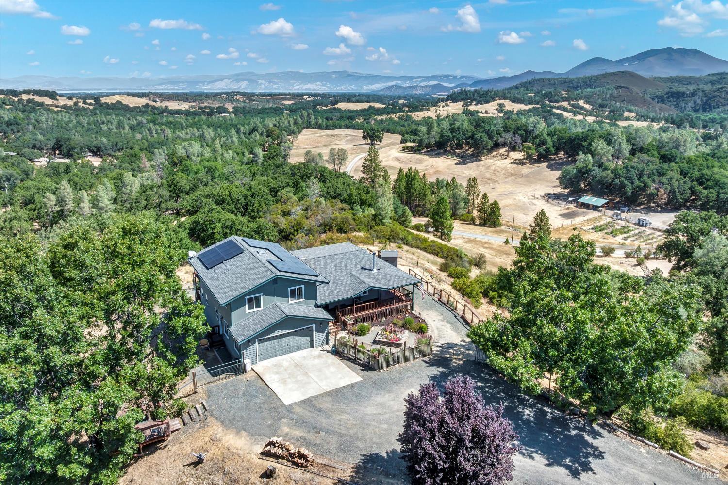 Detail Gallery Image 1 of 54 For 10225 Kelsey Creek Dr, Kelseyville,  CA 95451 - 3 Beds | 3 Baths