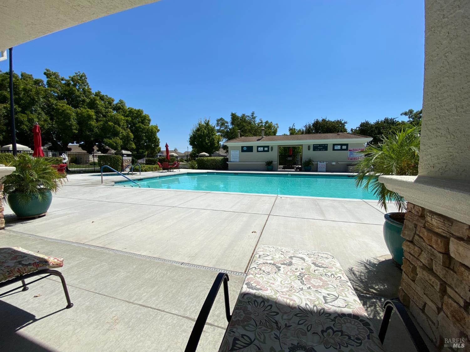 Detail Gallery Image 51 of 57 For 331 Pippin Ct, Vacaville,  CA 95687 - 2 Beds | 2 Baths