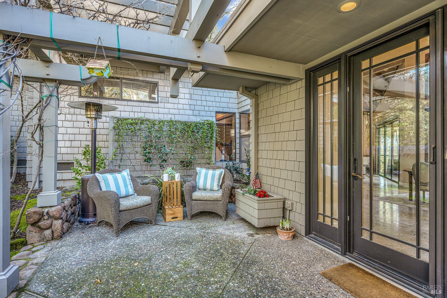 Detail Gallery Image 24 of 37 For 522 Meadowood Ln, Saint Helena,  CA 94574 - 2 Beds | 3 Baths