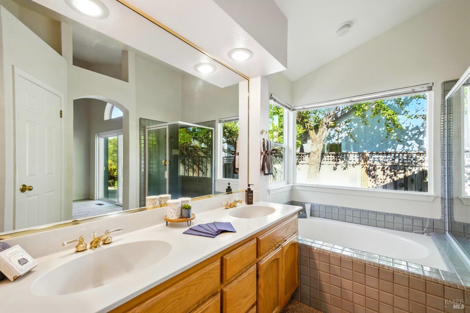 Detail Gallery Image 23 of 32 For 1761 Kerry Ln, Santa Rosa,  CA 95403 - 4 Beds | 2 Baths