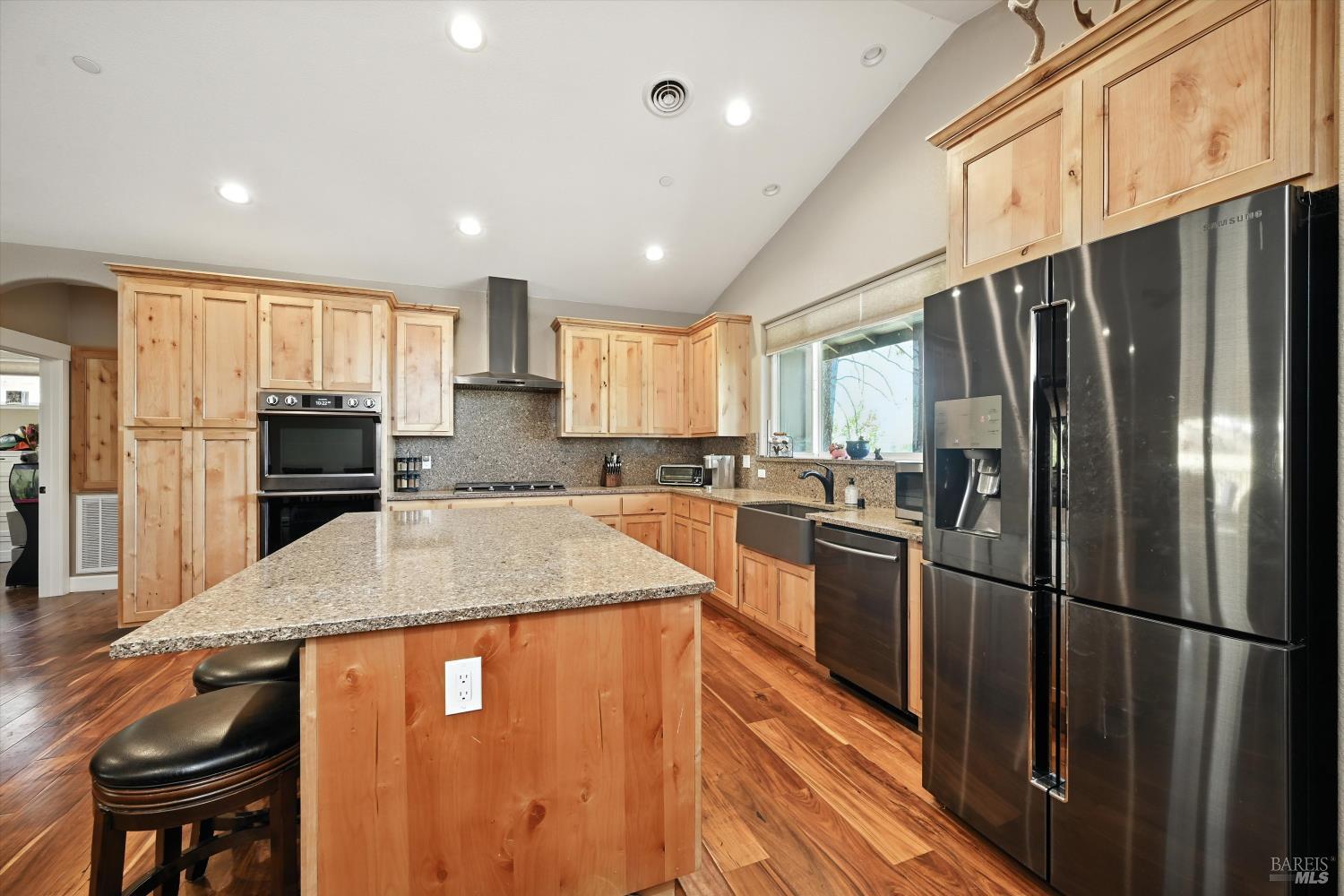 Detail Gallery Image 5 of 24 For 9482 Hoberg Dr, Cobb,  CA 95426 - 3 Beds | 2 Baths
