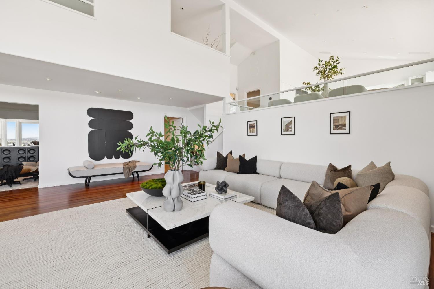 Detail Gallery Image 6 of 72 For 260 Spencer Ave, Sausalito,  CA 94965 - 5 Beds | 5 Baths