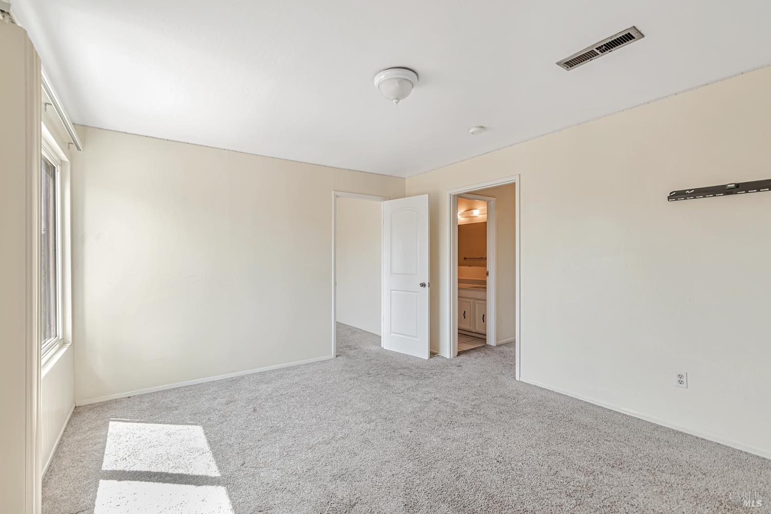 Detail Gallery Image 29 of 48 For 5209 San Luis Ave, Santa Rosa,  CA 95409 - 5 Beds | 3/1 Baths