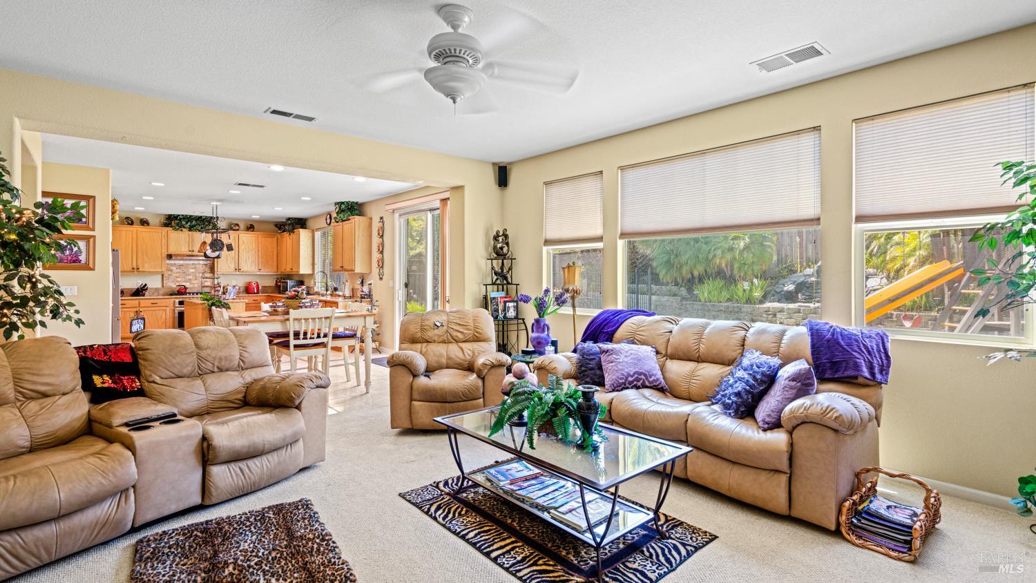 Detail Gallery Image 20 of 57 For 3501 Sunny Hill Ct, Fairfield,  CA 94534 - 4 Beds | 4/1 Baths
