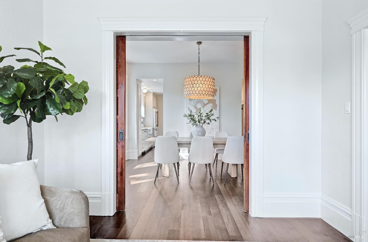 Detail Gallery Image 15 of 66 For 15 8th St, Petaluma,  CA 94952 - 3 Beds | 2/1 Baths