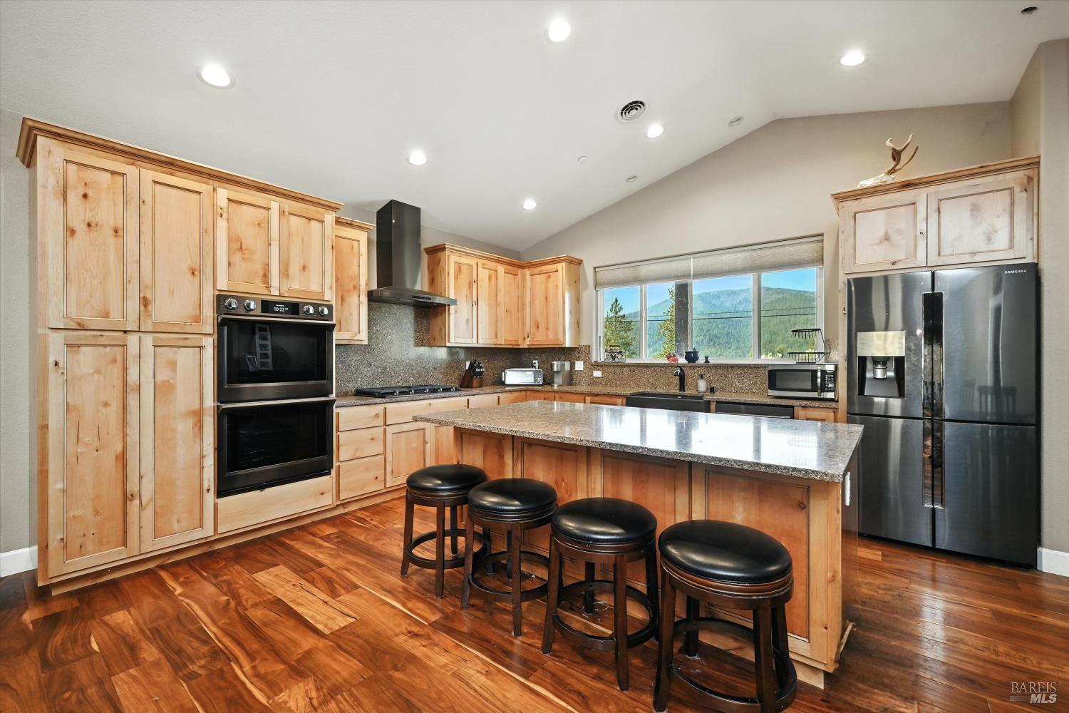 Detail Gallery Image 6 of 24 For 9482 Hoberg Dr, Cobb,  CA 95426 - 3 Beds | 2 Baths