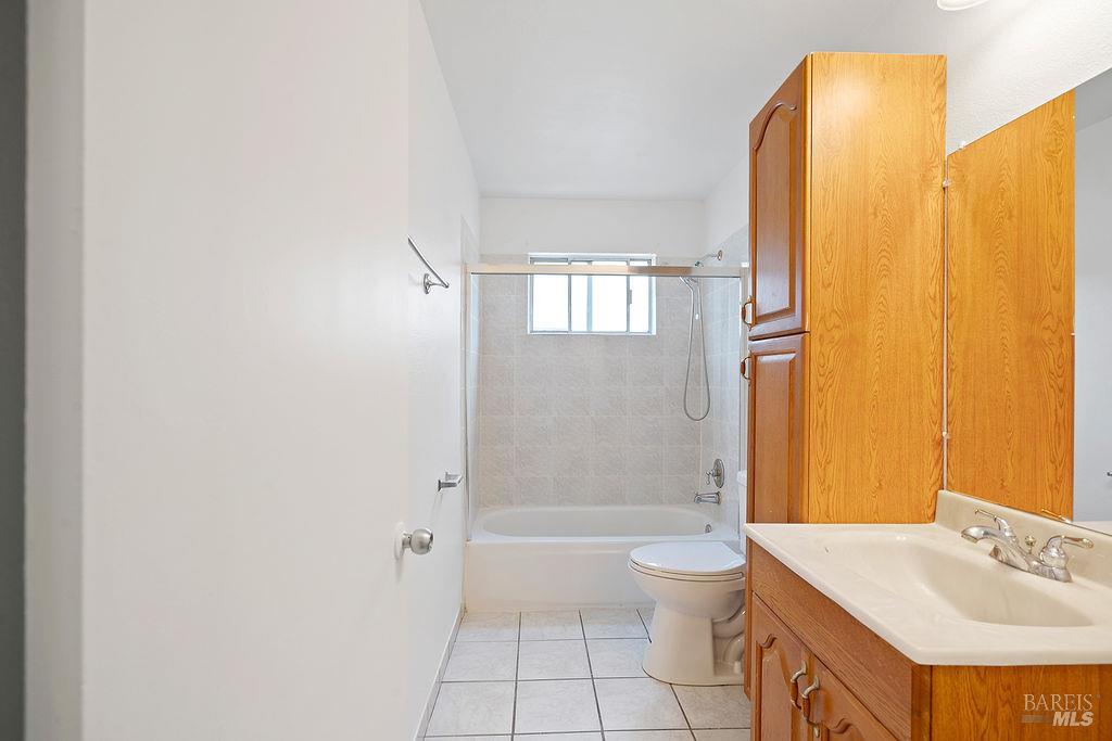 Detail Gallery Image 23 of 50 For 121 Yankee Jim Ct, Vallejo,  CA 94589 - 3 Beds | 2 Baths
