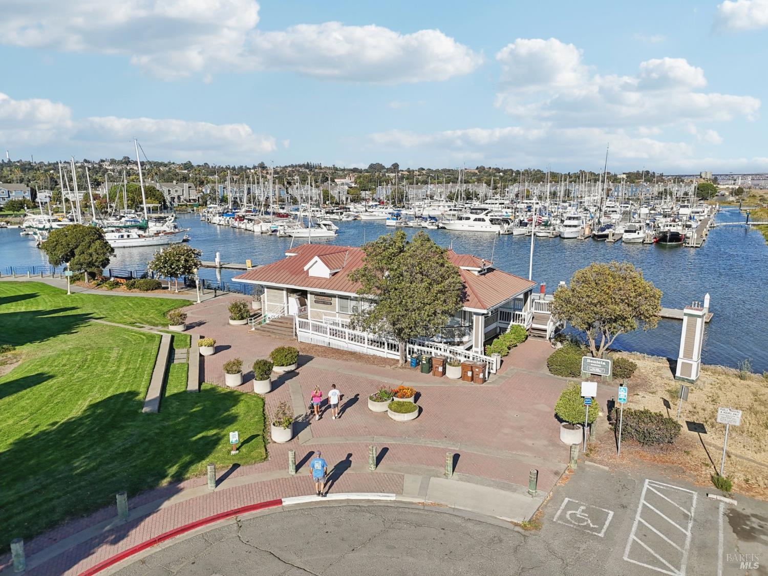 Detail Gallery Image 94 of 99 For 161 E D St, Benicia,  CA 94510 - 4 Beds | 3/1 Baths