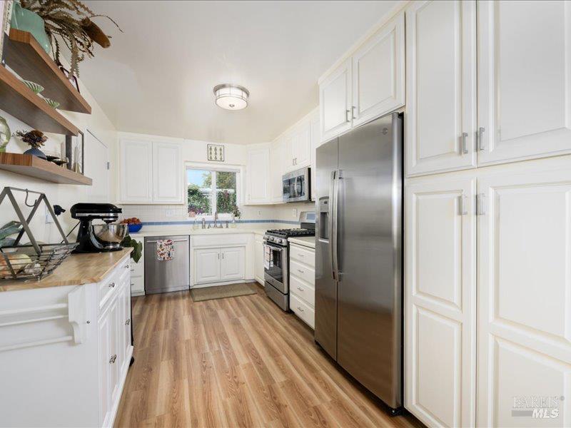 Detail Gallery Image 10 of 30 For 2348 Eva St, Napa,  CA 94559 - 3 Beds | 2 Baths