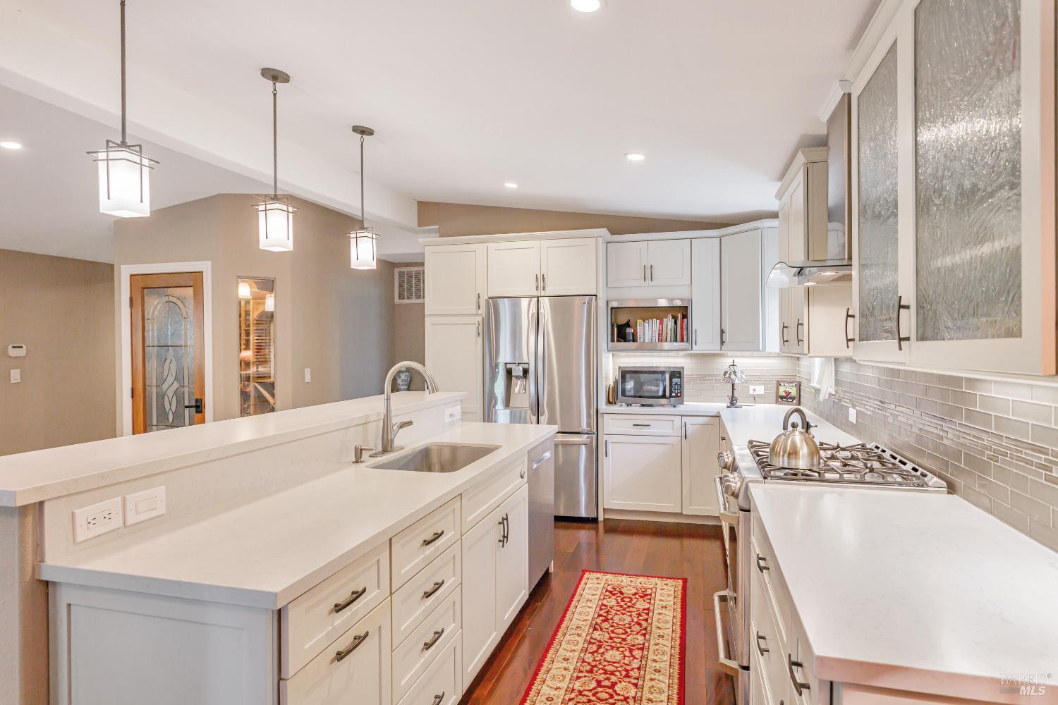 Detail Gallery Image 7 of 39 For 24 San Lucas Ct, Saint Helena,  CA 94574 - 2 Beds | 2/1 Baths
