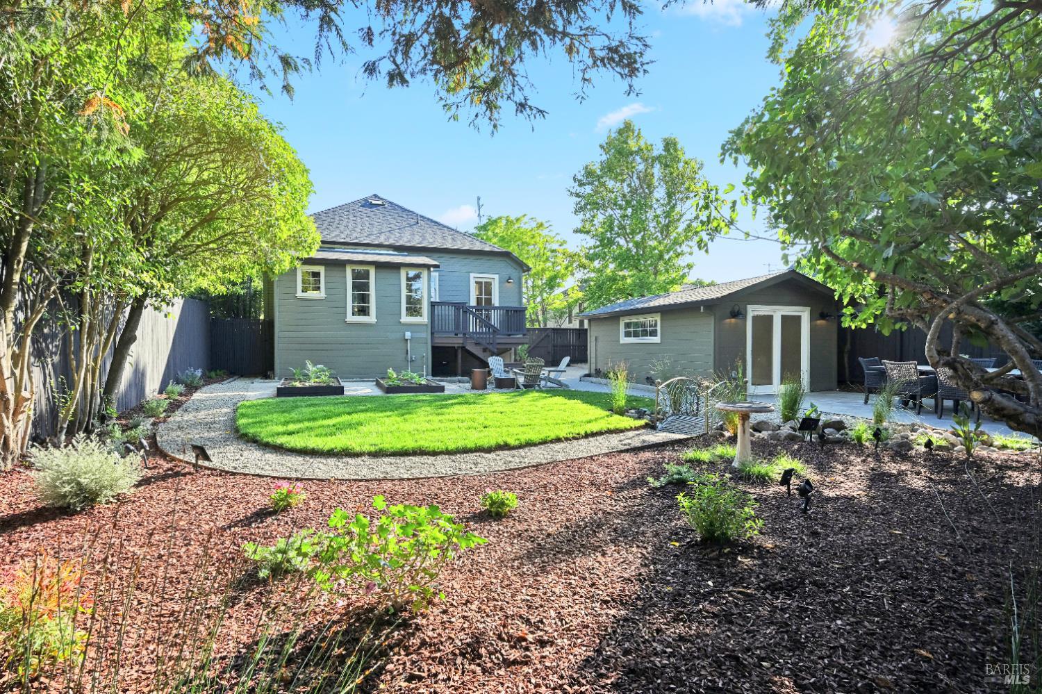 Detail Gallery Image 49 of 66 For 15 8th St, Petaluma,  CA 94952 - 3 Beds | 2/1 Baths