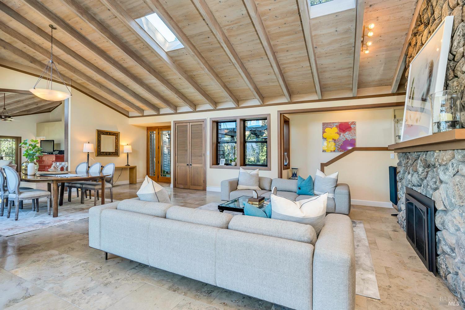Detail Gallery Image 10 of 37 For 522 Meadowood Ln, Saint Helena,  CA 94574 - 2 Beds | 3 Baths