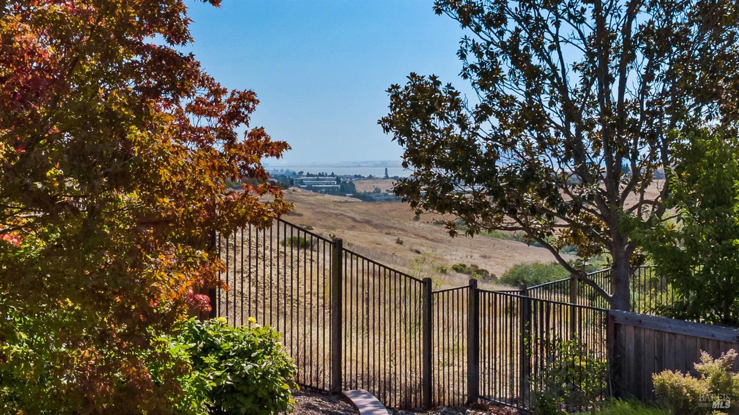 Detail Gallery Image 62 of 71 For 644 Brown Ct, Benicia,  CA 94510 - 5 Beds | 3 Baths