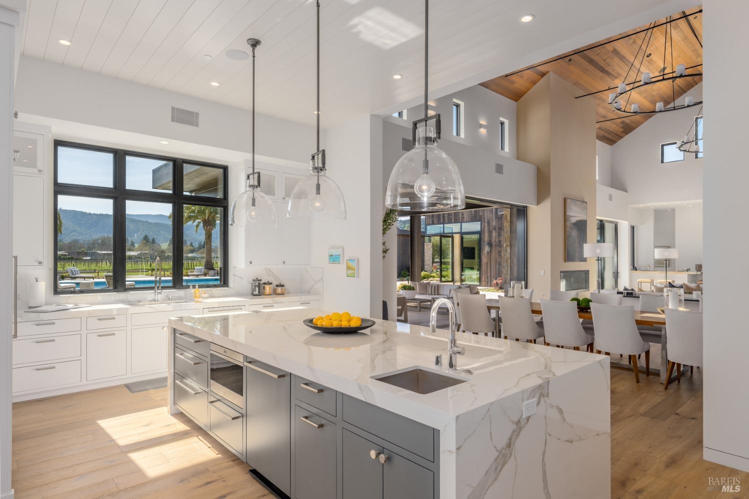 Detail Gallery Image 13 of 71 For 6691 Finnell Rd, Yountville,  CA 94599 - 6 Beds | 7/2 Baths
