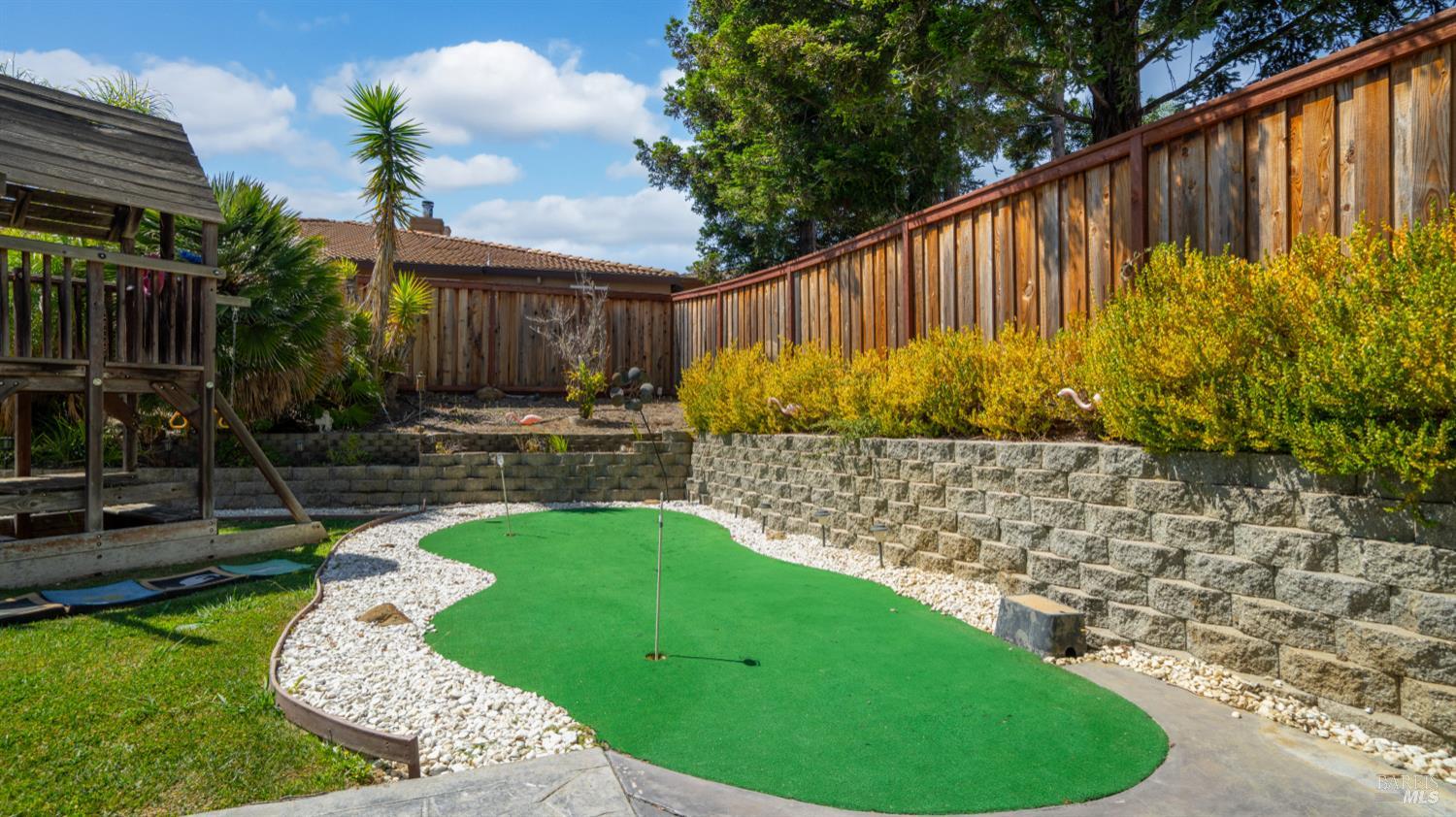 Detail Gallery Image 46 of 57 For 3501 Sunny Hill Ct, Fairfield,  CA 94534 - 4 Beds | 4/1 Baths