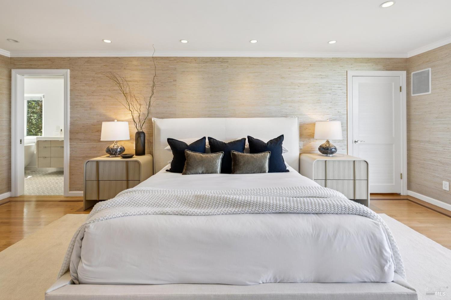 Detail Gallery Image 29 of 72 For 260 Spencer Ave, Sausalito,  CA 94965 - 5 Beds | 5 Baths