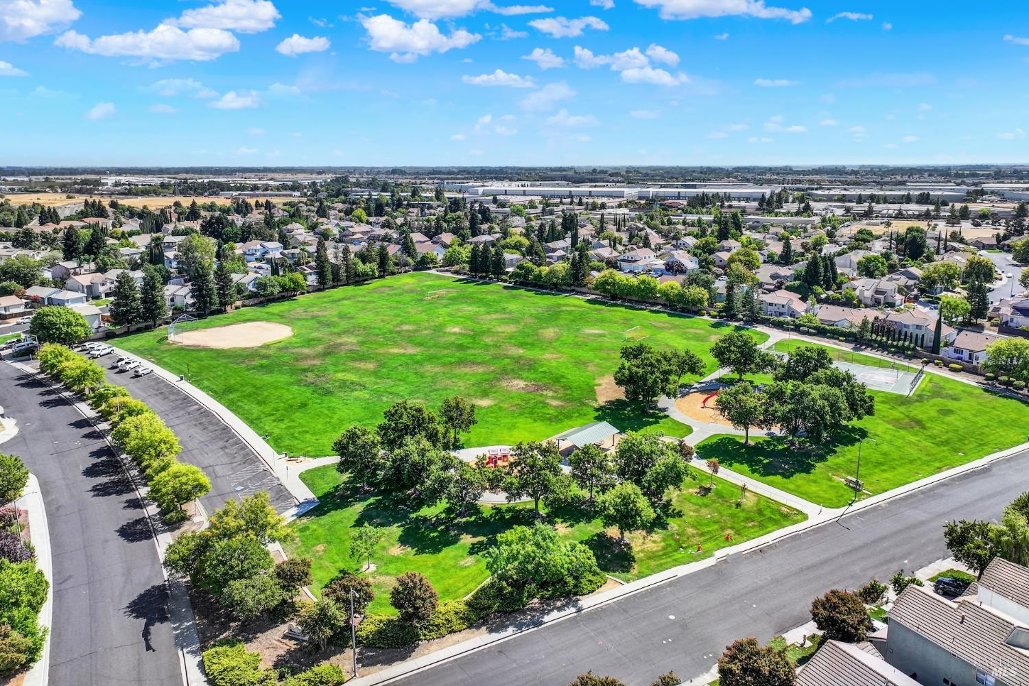Detail Gallery Image 85 of 99 For 218 Donegal Ct, Vacaville,  CA 95688 - 4 Beds | 2/1 Baths