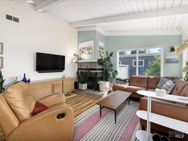 Detail Gallery Image 5 of 30 For 2348 Eva St, Napa,  CA 94559 - 3 Beds | 2 Baths