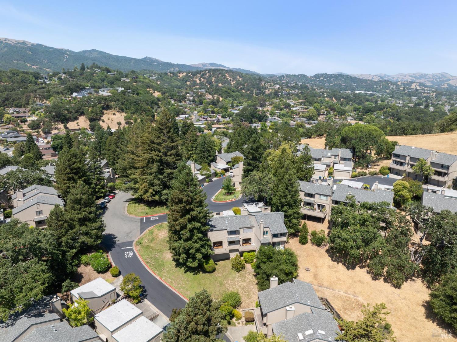Detail Gallery Image 40 of 42 For 2 Columbine Ln, Novato,  CA 94947 - 3 Beds | 2/1 Baths