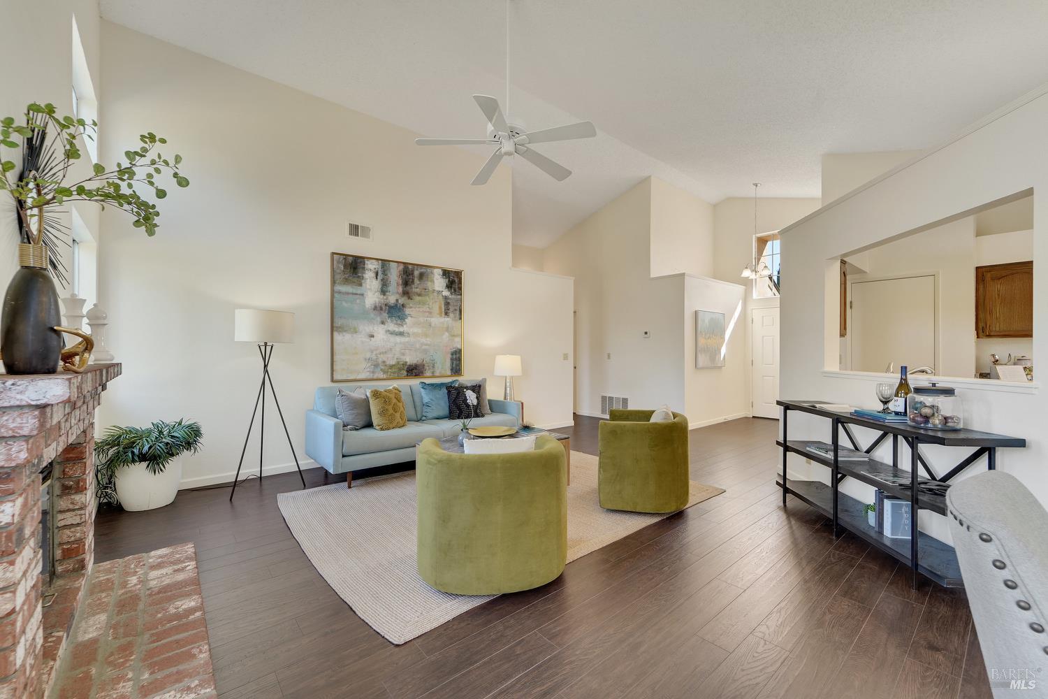 Detail Gallery Image 7 of 61 For 789 Barton Way, Benicia,  CA 94510 - 3 Beds | 2 Baths