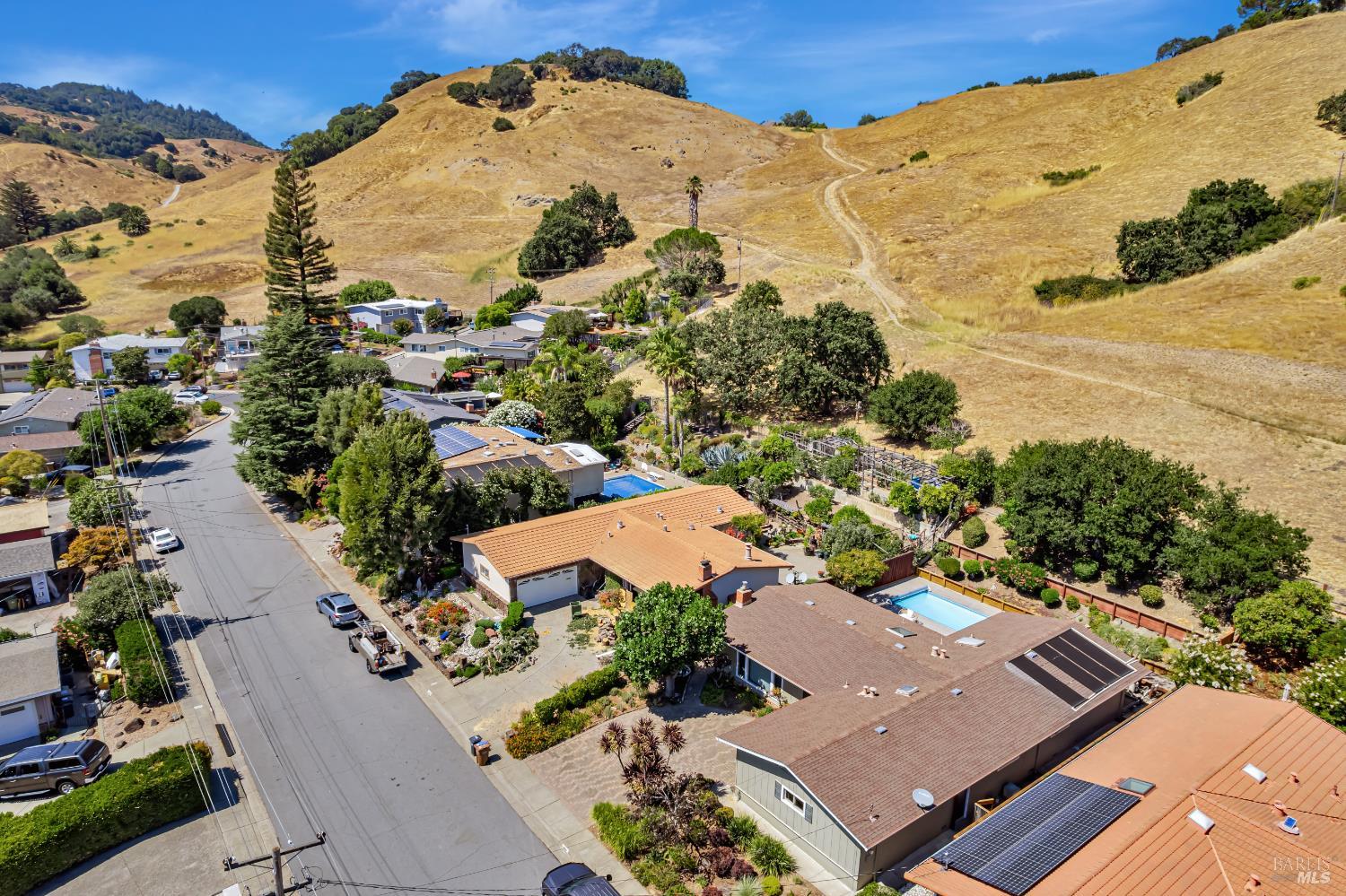 Detail Gallery Image 25 of 33 For 936 Patricia Way, San Rafael,  CA 94903 - 3 Beds | 2 Baths