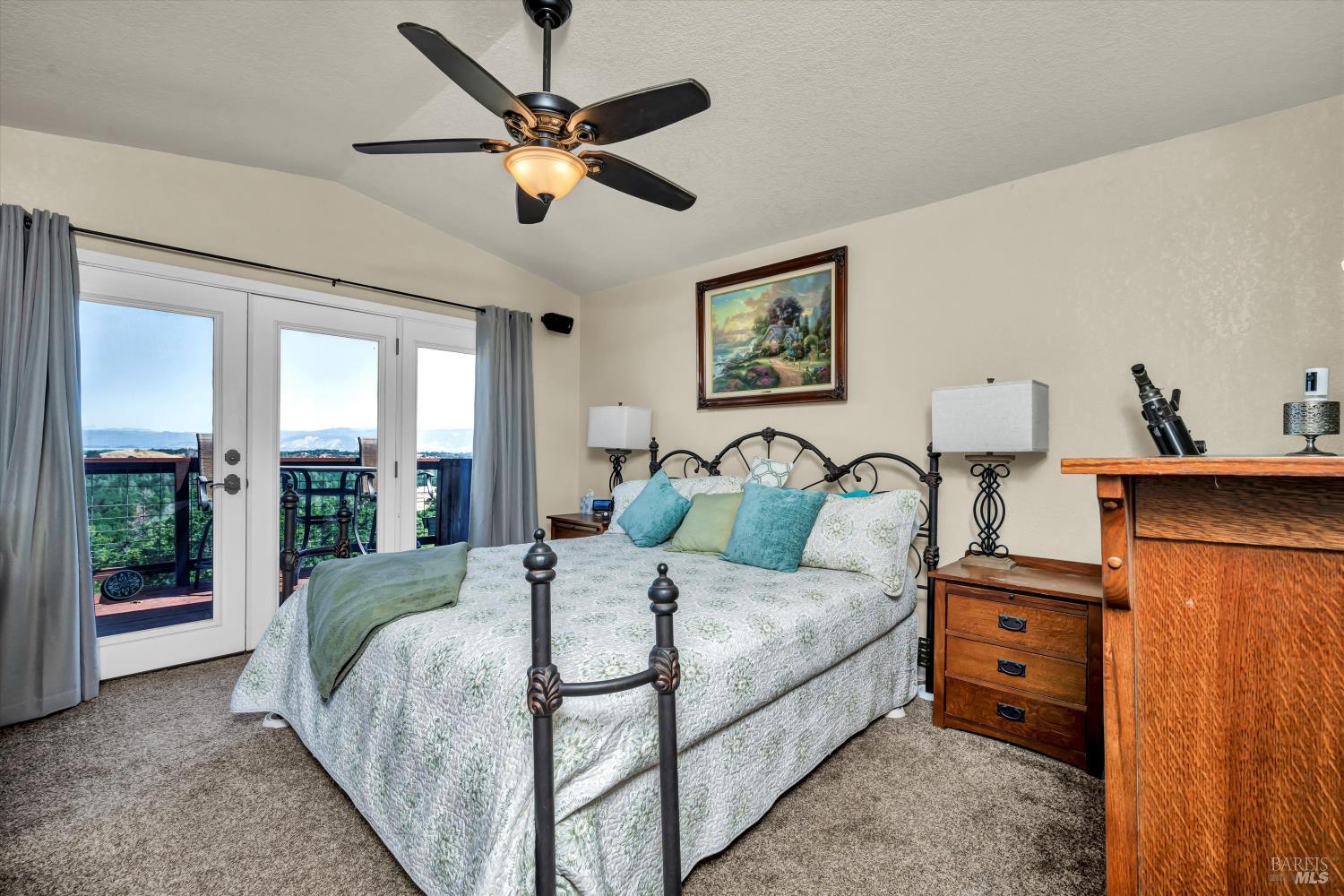 Detail Gallery Image 14 of 54 For 10225 Kelsey Creek Dr, Kelseyville,  CA 95451 - 3 Beds | 3 Baths