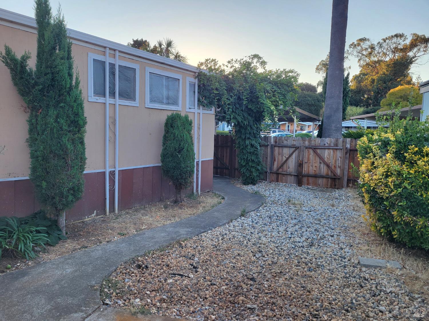 Detail Gallery Image 22 of 35 For 810 Fahey Ct, Vallejo,  CA 94590 - 3 Beds | 1 Baths