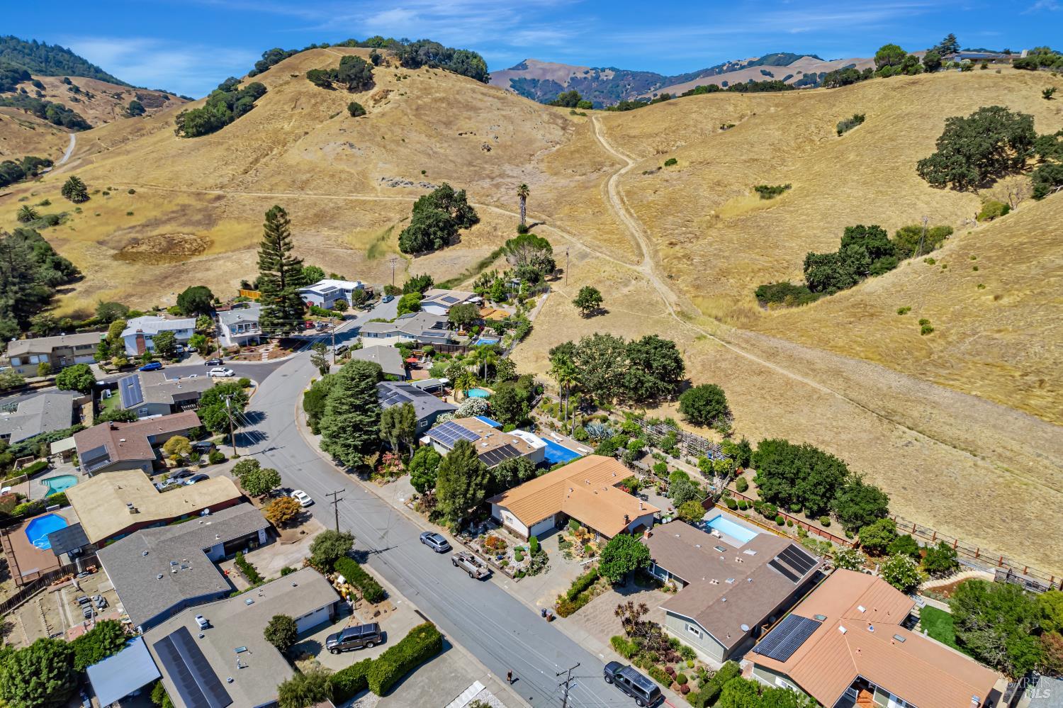 Detail Gallery Image 29 of 33 For 936 Patricia Way, San Rafael,  CA 94903 - 3 Beds | 2 Baths