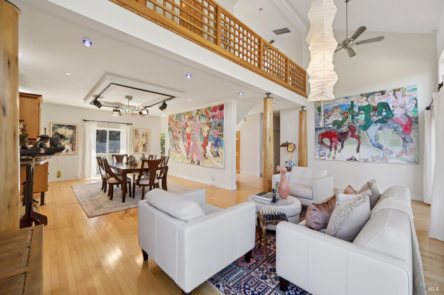 Detail Gallery Image 11 of 99 For 161 E D St, Benicia,  CA 94510 - 4 Beds | 3/1 Baths