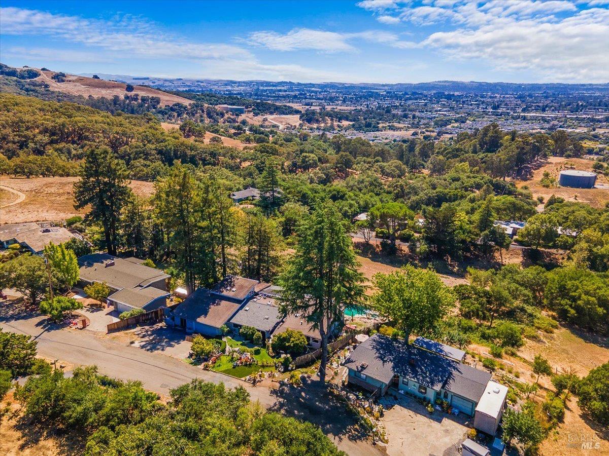 Detail Gallery Image 45 of 52 For 4331 Panorama Dr, Santa Rosa,  CA 95404 - 6 Beds | 3 Baths
