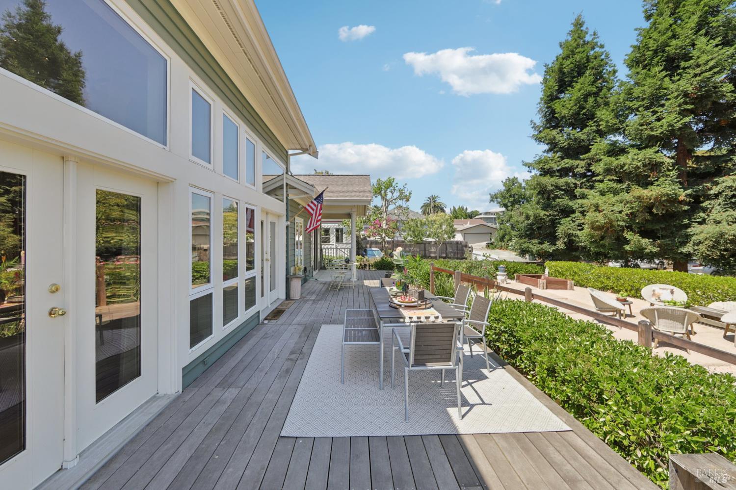 Detail Gallery Image 56 of 99 For 161 E D St, Benicia,  CA 94510 - 4 Beds | 3/1 Baths