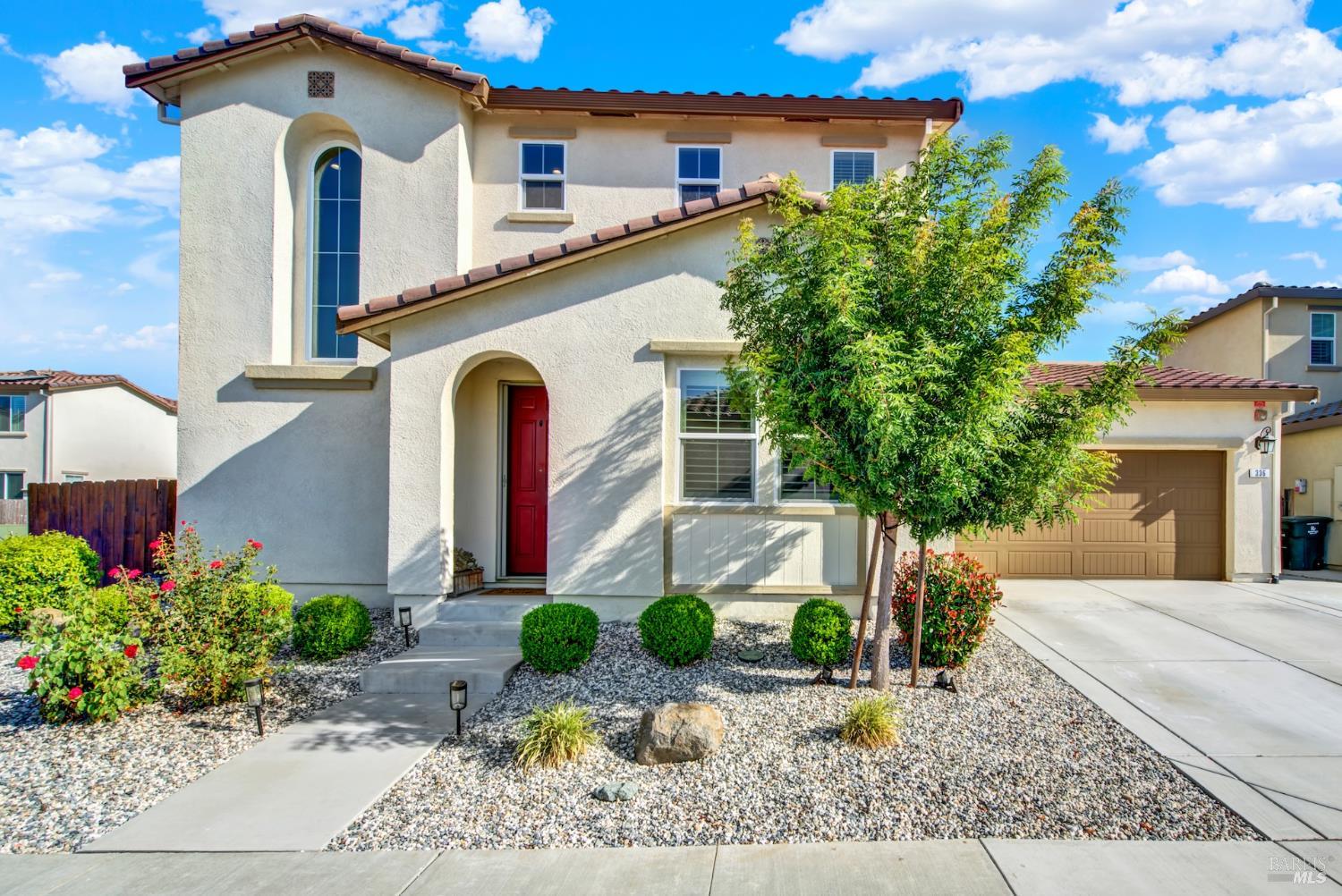 Detail Gallery Image 9 of 67 For 336 Primrose Dr, Vacaville,  CA 95687 - 4 Beds | 3 Baths