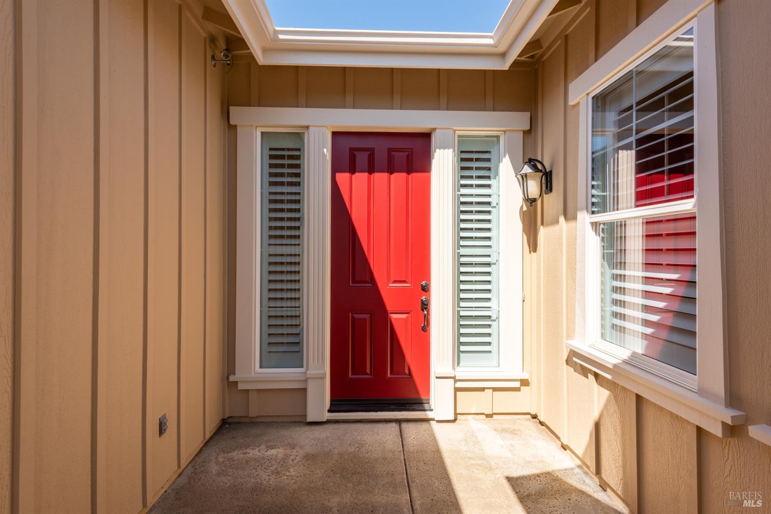 Detail Gallery Image 2 of 39 For 7518 Walnut Orchard Way, Santa Rosa,  CA 95409 - 3 Beds | 2 Baths