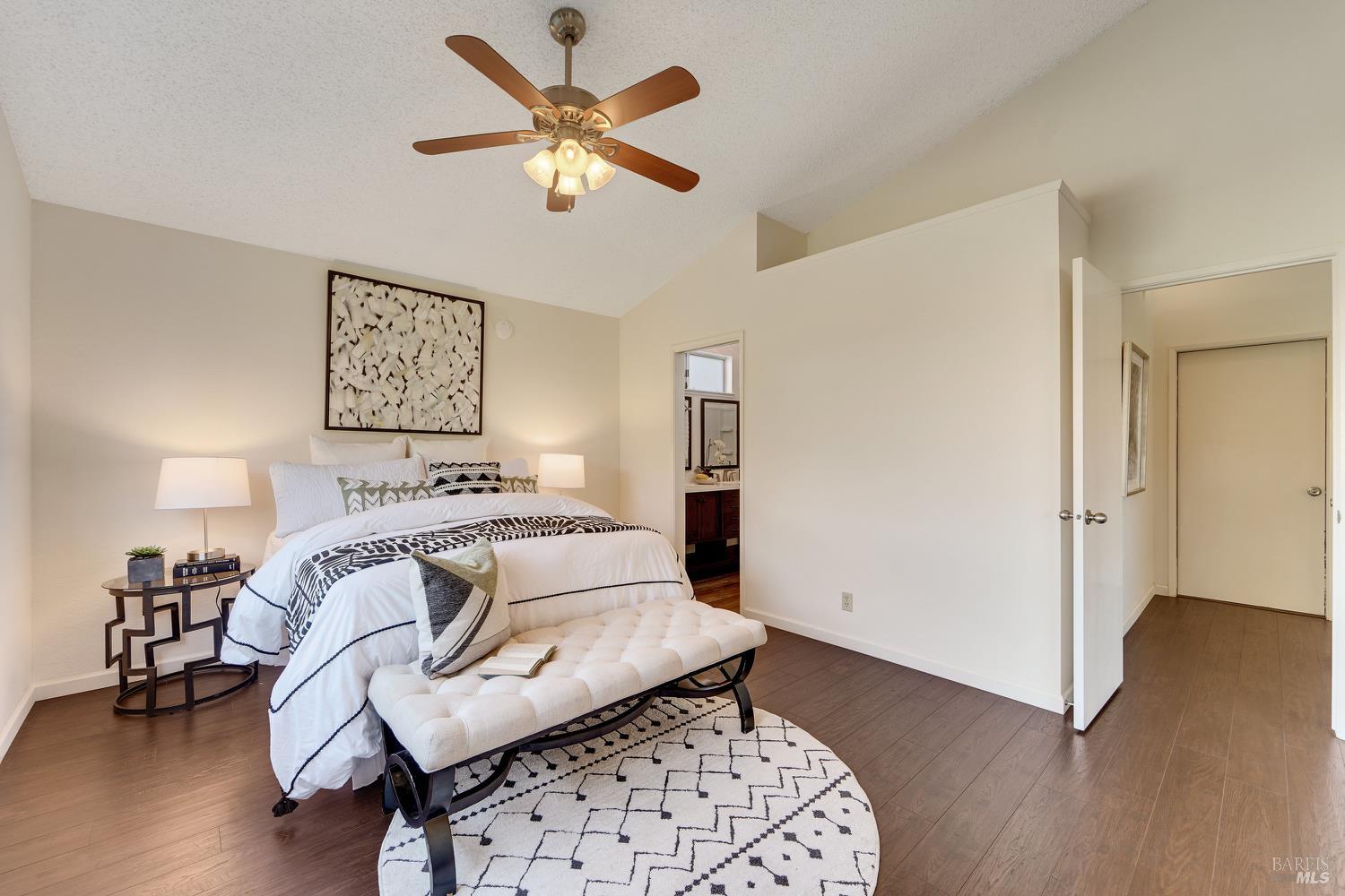 Detail Gallery Image 28 of 61 For 789 Barton Way, Benicia,  CA 94510 - 3 Beds | 2 Baths